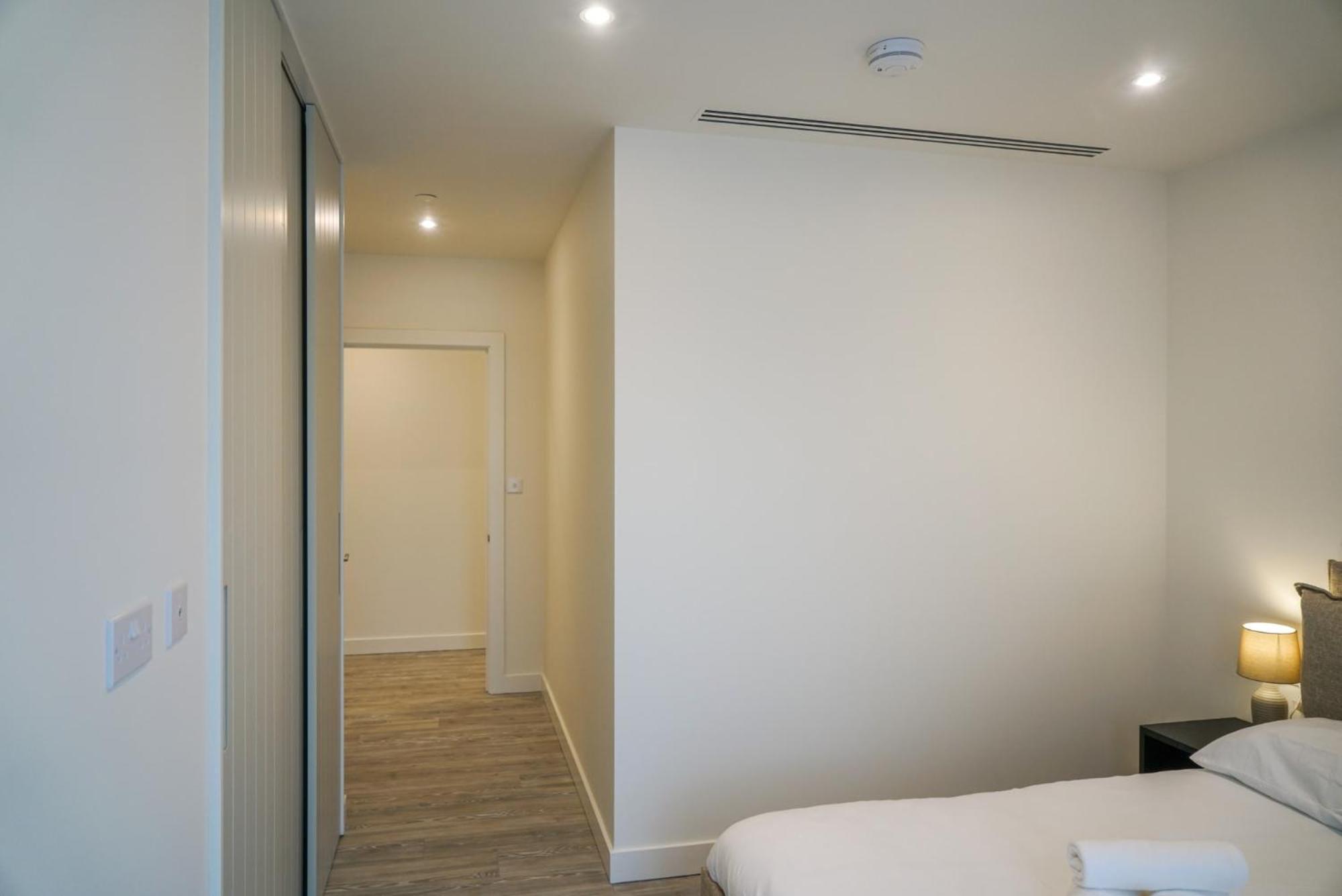Aparthotel Coppermaker Square In Stratford London Exterior foto