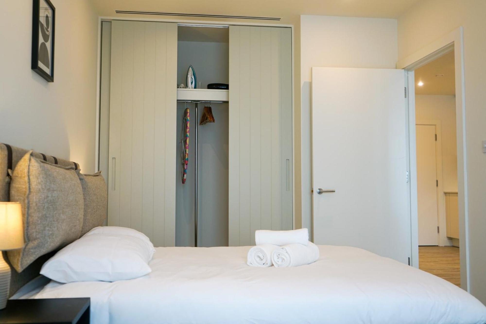 Aparthotel Coppermaker Square In Stratford London Exterior foto